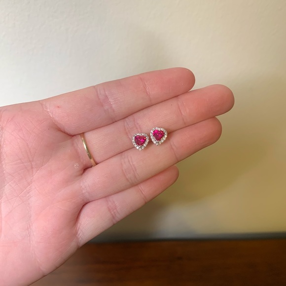 Heart shaped ruby and sterling silver earrings - Picture 3 of 16